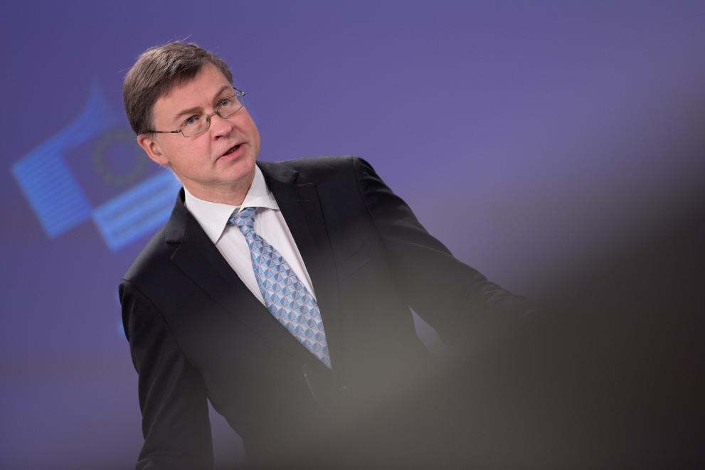 Press conference by Valdis Dombrovskis, Executive Vice-President of the European Commission, and Nicolas Schmit, European Commissioner, on  improving the working conditions in platform work and on the Action Plan for the Social Economy