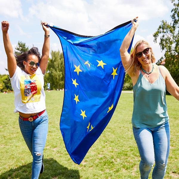 Eurobarometer: EU ima pozitiven ugled, zdravstvo najpomembnejša zadeva za Slovenijo in EU