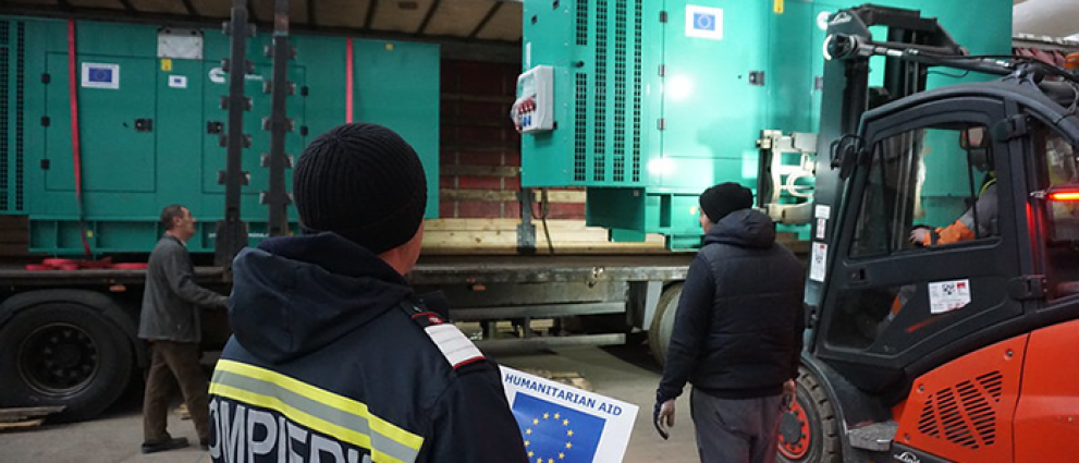 EU poslala 500 generatorjev iz rezerv rescEU na območje uničenega jezu Nova Kahovka